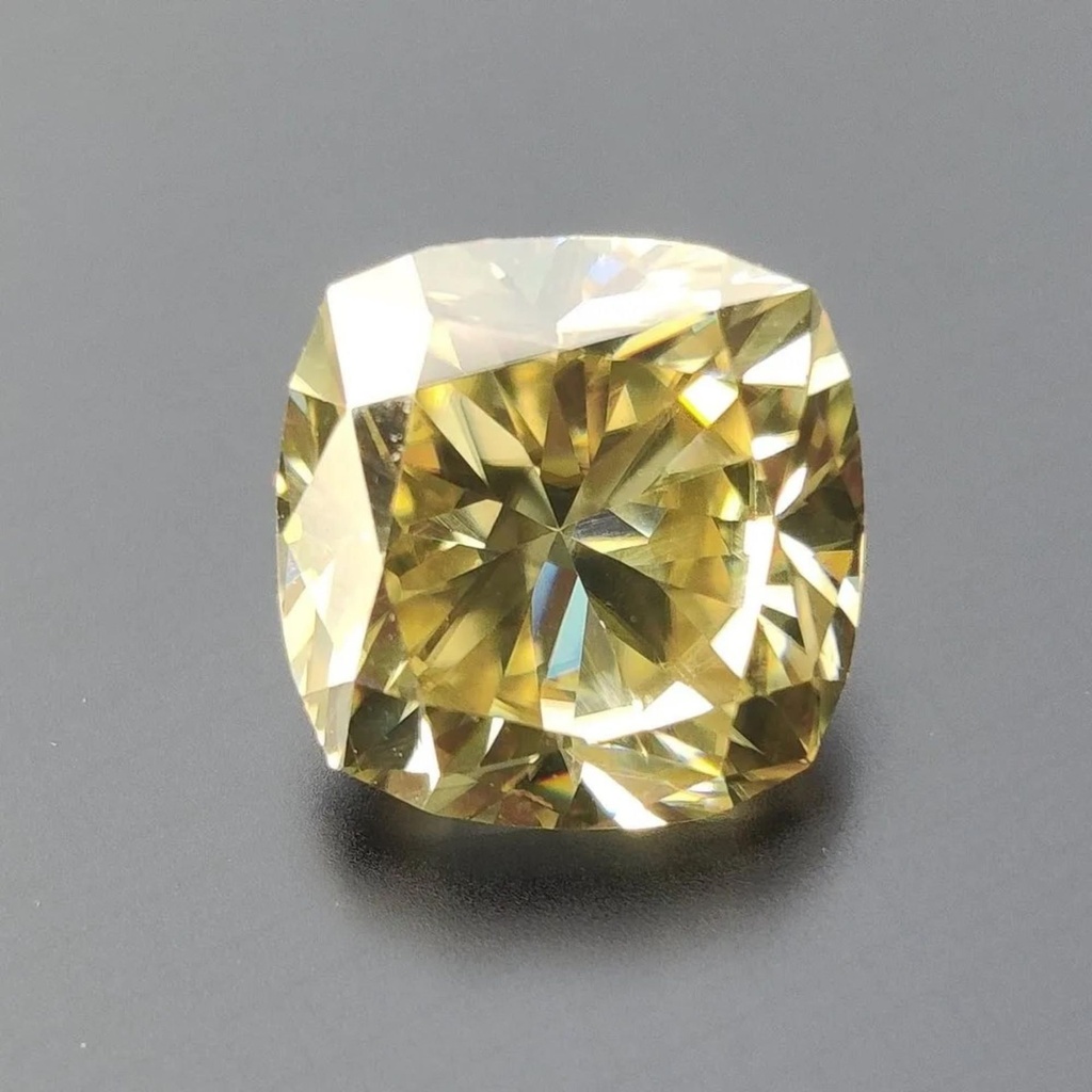 Loose Moissanite Light Yellow Clean Cushion Cut 7.25 MM