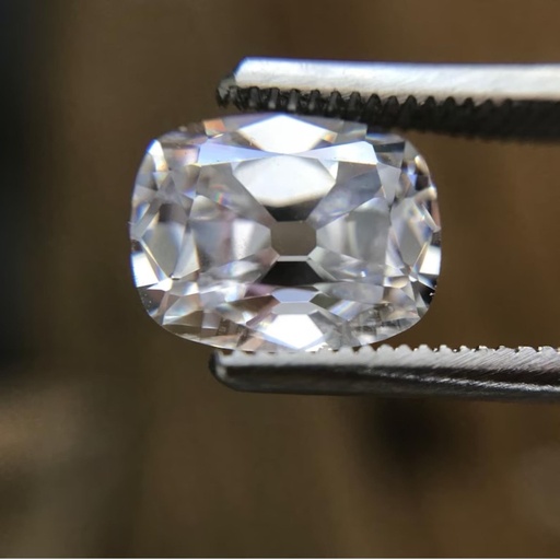 [MOOMCWH1_9.5] Loose Moissanite White Clean Old Mine Cushion 9.50 MM